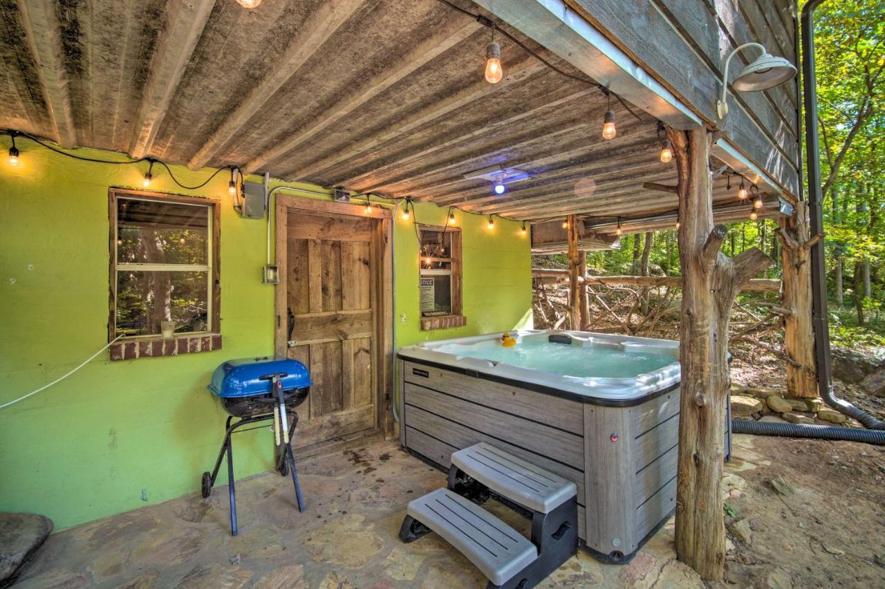 The Treehouse Cabin Creekside Home With Hot Tub! Summerville ภายนอก รูปภาพ